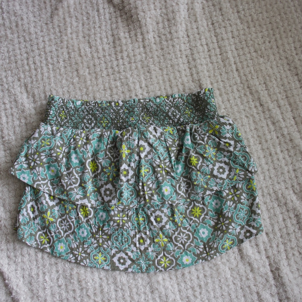 **NWT** AERIE - Strapless top w/ shelf bra Sz S